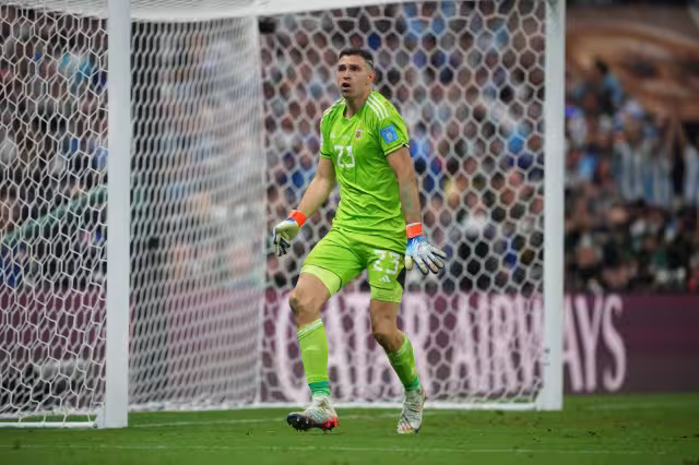 Dibu Martínez se llevó el apodo de naco y nacazo por la forma en la que se burló de Francia