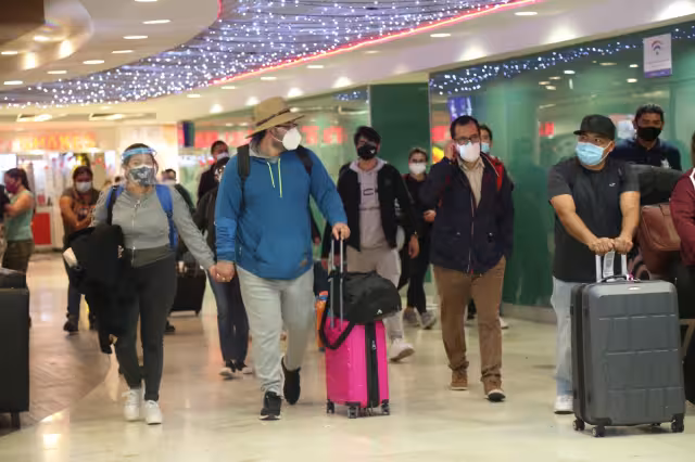 Más de 80 pasajeros afectados llegaron ayer por la noche a Yucatán