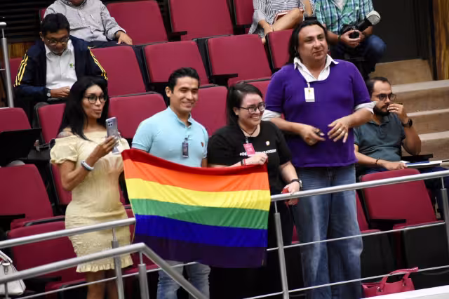 La iniciativa busca que la comunidad LGBT+ pueda solicitar la sustitución de sus actas de nacimiento de acuerdo su identidad de género