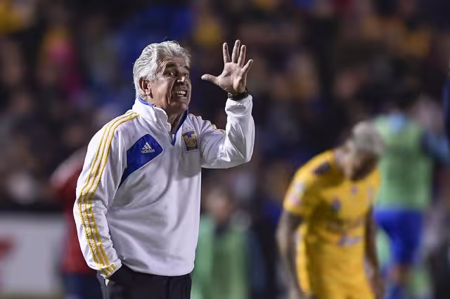 Tuca es el nuevo técnico de La Máquina