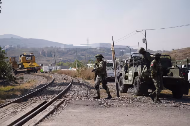 SICT pública norma ferroviaria para proyectos prioritarios