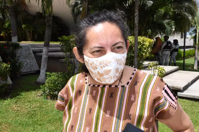 En un lapso de 24 horas el órgano electoral deberá convocar a los interesados, por escrito, para realizar la reunión pendiente y que originó el problema