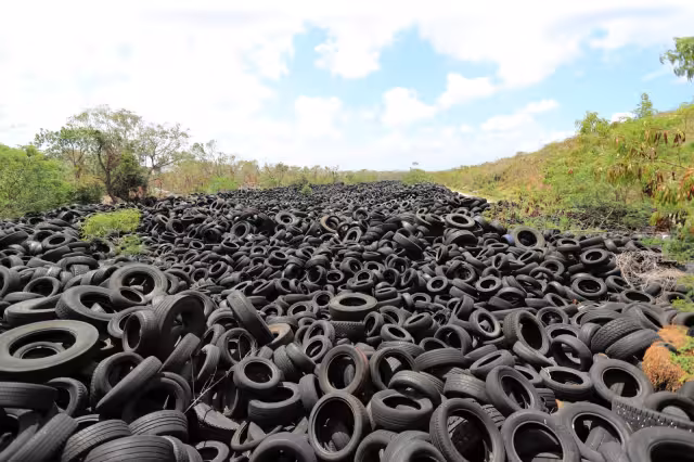 No hay control en el desecho de las llantas en Cancún