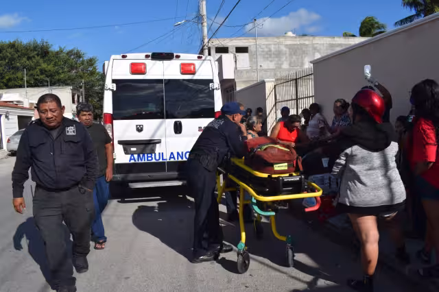 Una joven motociclista fue trasladada a un hospital luego de ser atropellada en Progreso