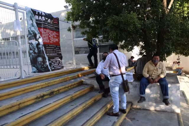 Manifestantes se mantienen en buena comunicación