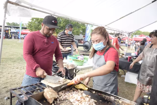 Cada uno de los participantes le dio el toque especial a su comida