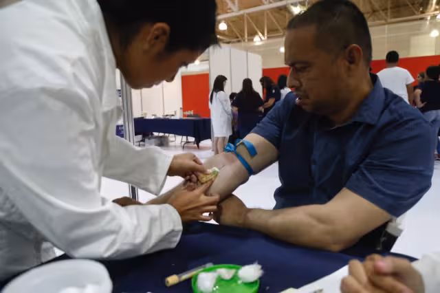 La UADY atenderá casos de VIH, obesidad, cáncer, así como exámenes de la vista y oído