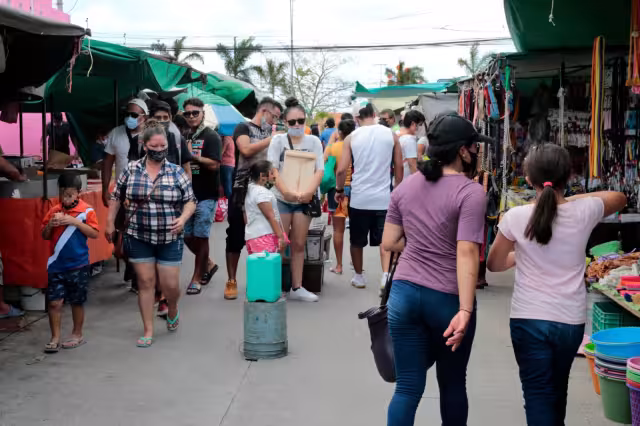 Aún instalados en la tercera ola de coronavirus, los contagios entre niñas y niños son cada vez más frecuentes en el país