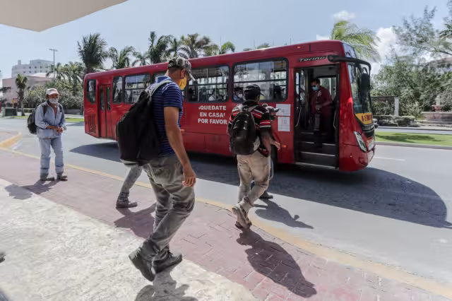 El operativo verifica que se cumplan las normas sanitarias en el transporte, entre otras cosas