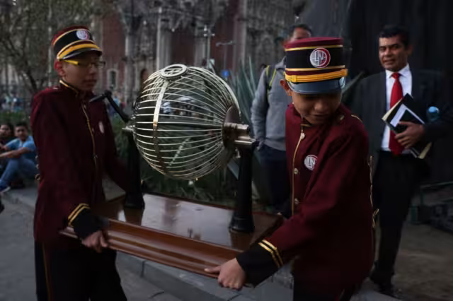 Gritones de la Lotería Nacional