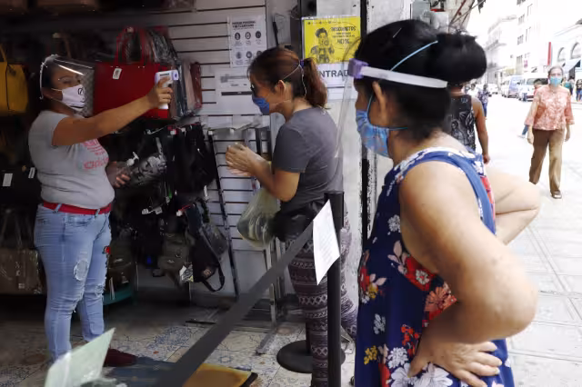 Presidente del CCE sugiere a la gente mantener los cuidados para evitar que se propague el virus.