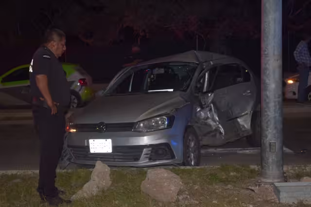 Ayer se reportaron cuatro hechos viales en carretera y uno en el Centro de la ciudad