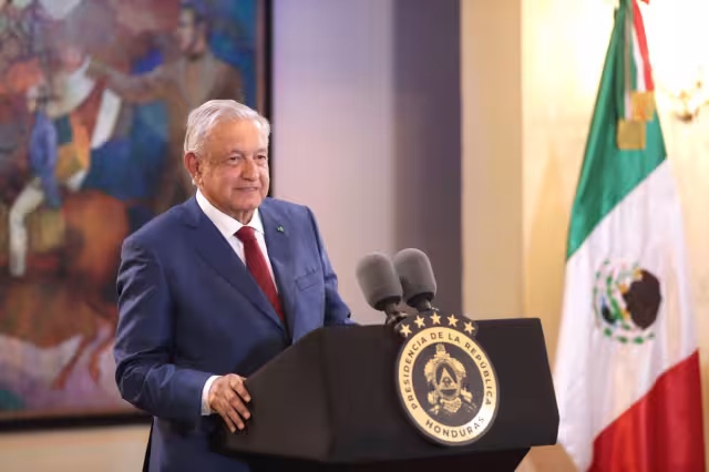AMLO inició su gira por Centroamérica y el Caribe, lo que significa su cuarto viaje al extranjero