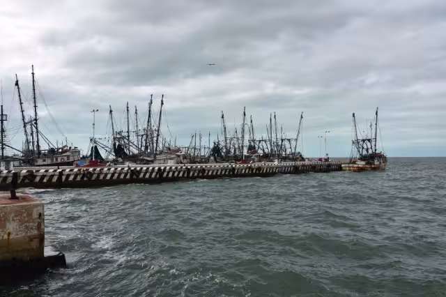 Los familiares acudieron al Muelle de Lerma para pedir informes siendo notificados del suceso