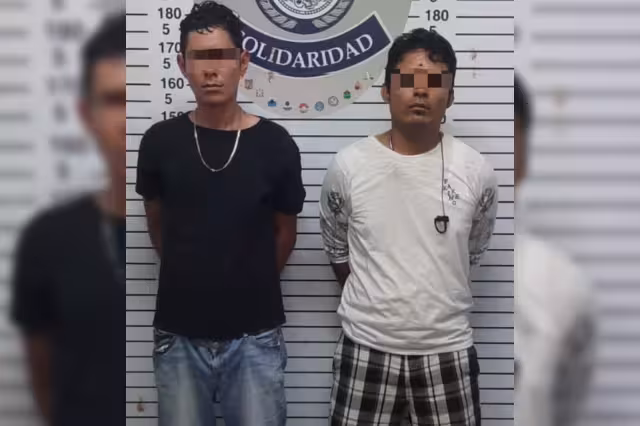 Los dos hombres foráneos fueron llevados a la FGE Quintana Roo en Playa del Carmen, para aclarar su situación legal, luego de haberles encontrado droga