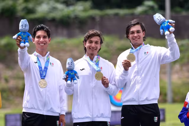 El equipo varonil de Tiro con Arco consiguió medalla de oro