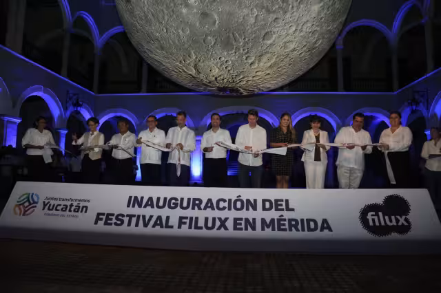 Inauguran la Feria Internacional de Luces 2022 en Mérida