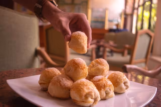 Las bolitas de queso fueron creadas por un chef pastelero en un hotel de Mérida en 1992