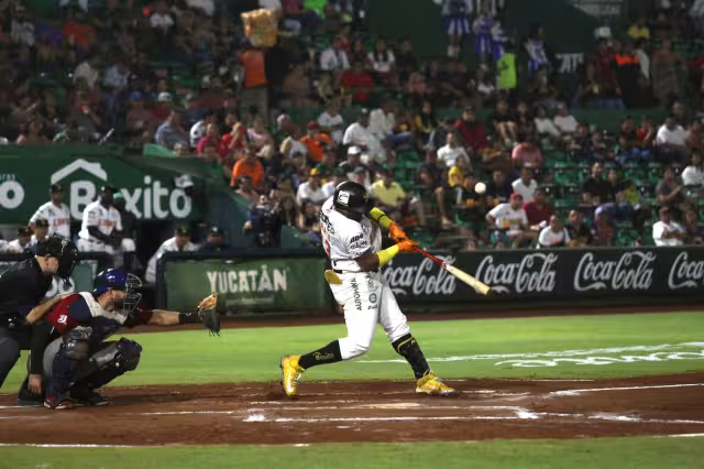 Leones de Yucatán ganan 1 a 0 a los Bravos de León en el Parque "Kukulcán"