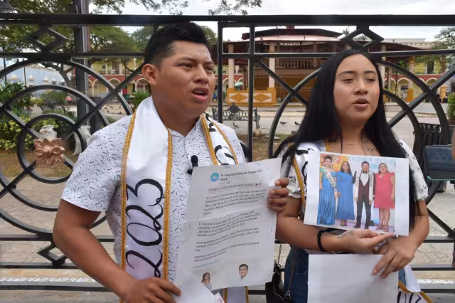 Los Reyes del Carnaval de Tenabo fueron sustituidos sin previo aviso
