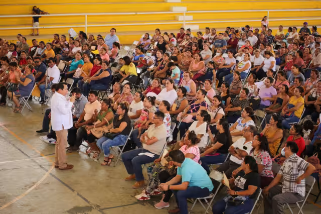 El Gobierno federal intervendrá siete escuelas de Yucatán