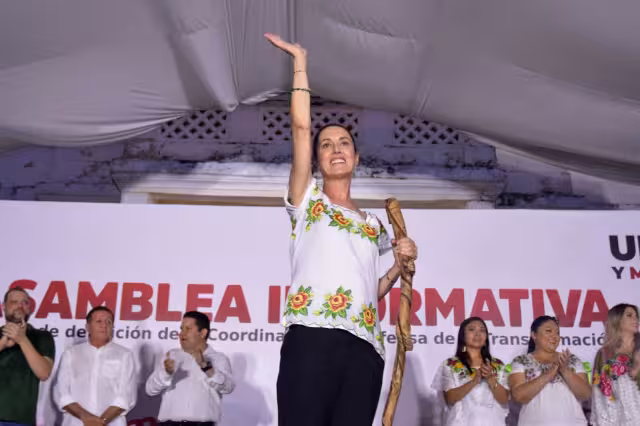Claudia Sheinbaum llegó a Mérida la mañana de este domingo como parte de su recorrido por México