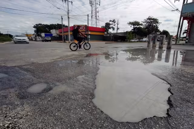 En uno de los municipios de Quintana Roo, más de medio millón de personas se quejan sobre el estado de las vialidades