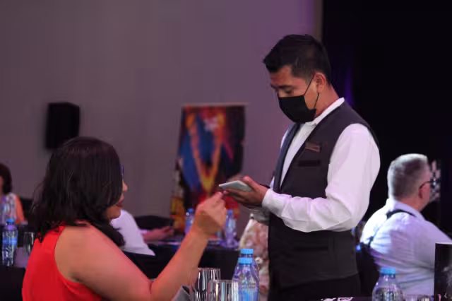 Empleados de hoteles son los más beneficiados por la reforma de ley, debido a sus extensas jornadas