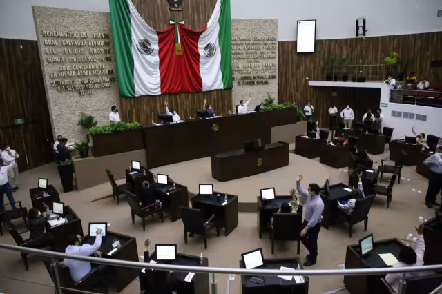 En la sesión que se realizó en el Congreso también se llevó a cabo la rendición de compromiso de los nuevos integrantes del Consejo Consultivo del INAIP