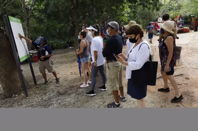 Poco después de la reapertura del sitio, el 22 de septiembre del año 2020, fueron imposibilitados de acceder; sólo 25 colegas siguieron desempeñándose