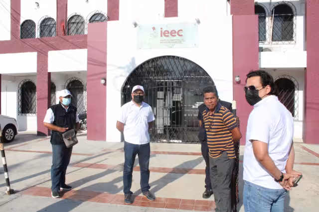 Los trabajadores que fueron cesados tienen derecho a recibir su indemnización, pero no llega