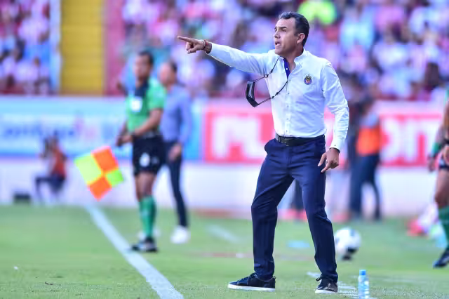 Ricardo Cadena se convierte en el nuevo técnico de las Chivas para el torneo de la Liga MX