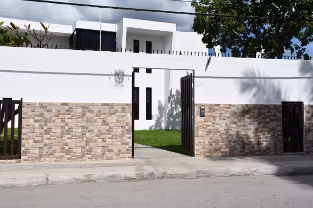 El dinero fue entregado al Instituto para Devolver al Pueblo lo Robado