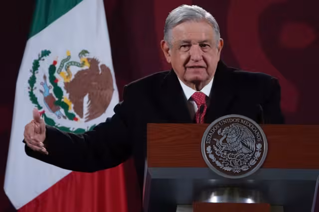 El Presidente dice que hay “hasta extravagancias” en los gastos del órgano electoral