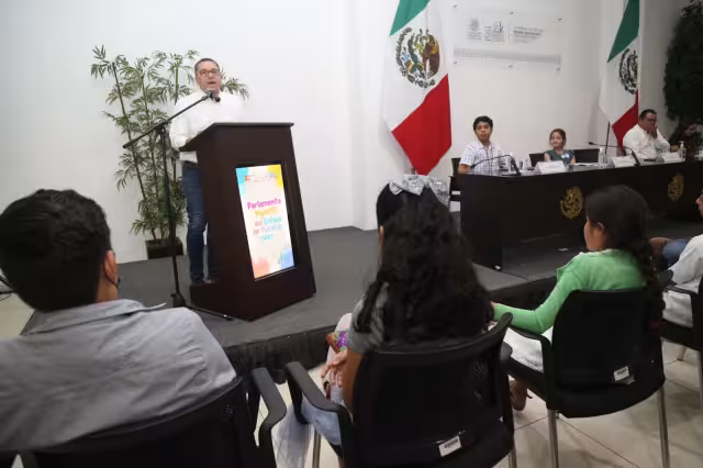 Son 26 niños que participan en el Parlamento del Congreso de Yucatán