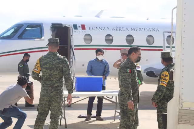 Las vacunas ya están resguardadas bajo vigilancia militar