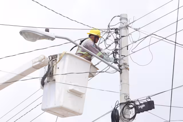 Los cortes de luz programados para Yucatán serán de 9:30 a 14:00 horas