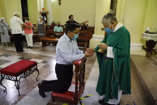 Del 2010 al 2020 incrementó del 15.2% de católicos mayores de cinco años de edad en todo el país