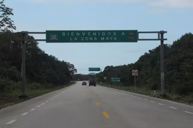 Propietarios de terrenos en Chunyaxché afinan detalles con el Gobierno Federal para ceder mil 200 hectáreas al aeropuerto de Tulum