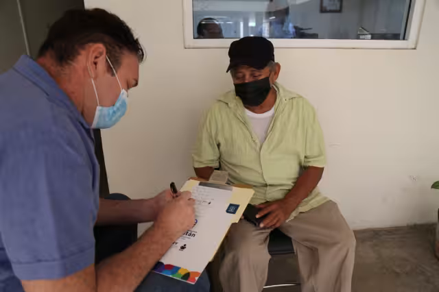 La mayoría de las personas que no quiere adquirir conocimientos son gente del campo y mayor