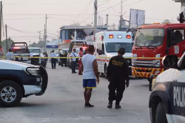 El hombre fue detenido cuando intentaba huir por los techos de las casas