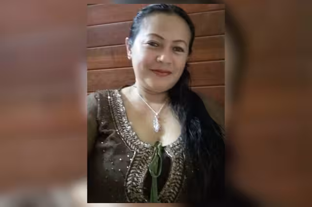 Mercy Beatriz Chay Pérez elaboró documentos con sellos falsos, además de no tener la autorización para expedirlos, por lo que fue denunciada por la comisaria de El Cuyo, Neydi Puc Gil, ante la FGE Yucatán