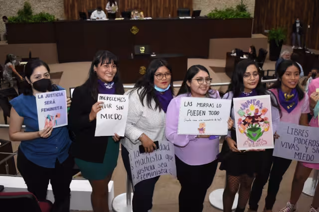 Las propuestas buscan combatir a la violencia familiar y digital hacia las mujeres de Yucatán