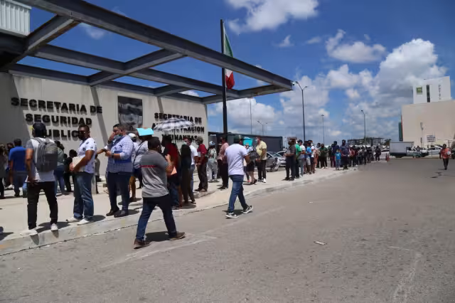 Anteriormente se atendía a 300 asistentes, pero conforme se acerca la fecha límite, la afl uencia va en aumento