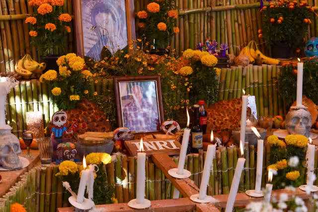 La ofrenda del Día de Muertos es uno de los símbolos de la celebración mexicana pero ¿cuándo se pone y cuándo se levanta?