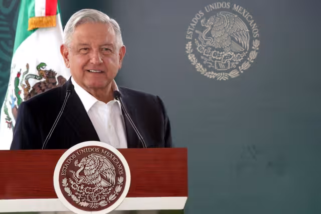Integrantes del gabinete de AMLO así como personas del sector privado llegaron esta tarde a Palacio Nacional