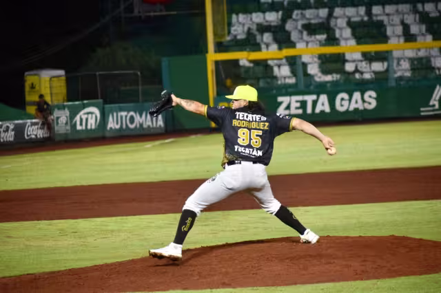 Leones de Yucatán vence a los Piratas de Campeche en el Parque "Kukulcán"