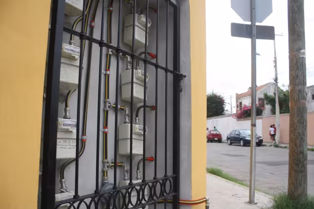 Tanto la empresa como las autoridades municipales no dieron información adecuada sobre la instalación, en perjuicio de más de 29 mil personas