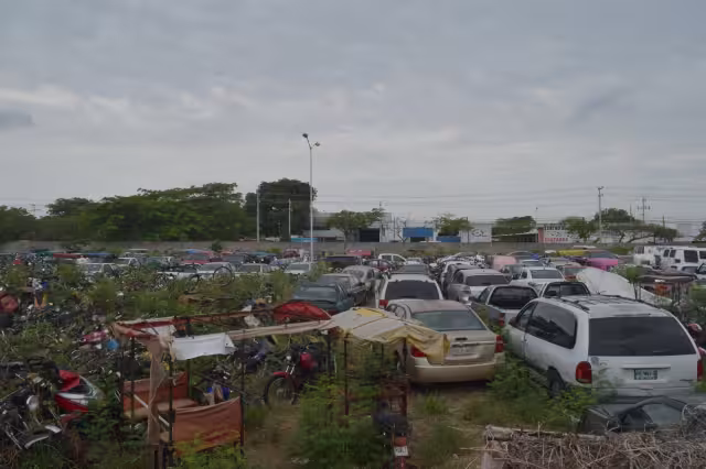 En total son 7 mil 329 vehículos los que están resguardados en los corralones, la mayoría autos,