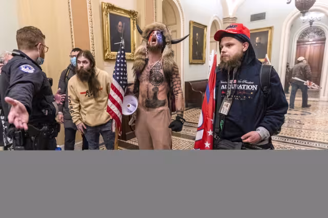 Demócratas aseguran que los atacantes del Capitolio cumplían órdenes de Trump